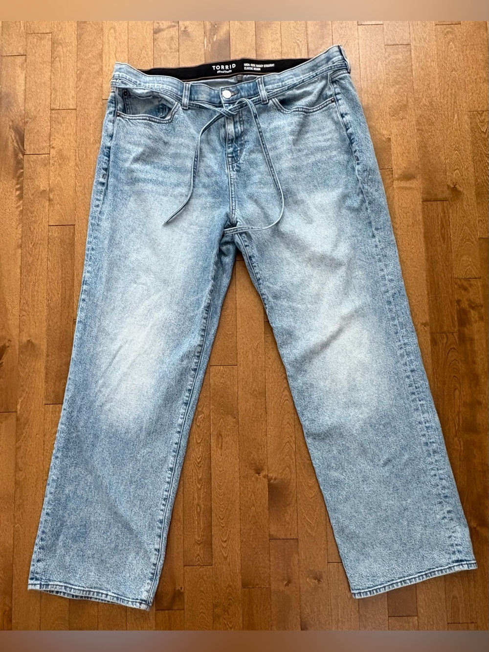 Torrid Women's High-Rise Baggy Straight Classic Denim Light Wash Size 18T